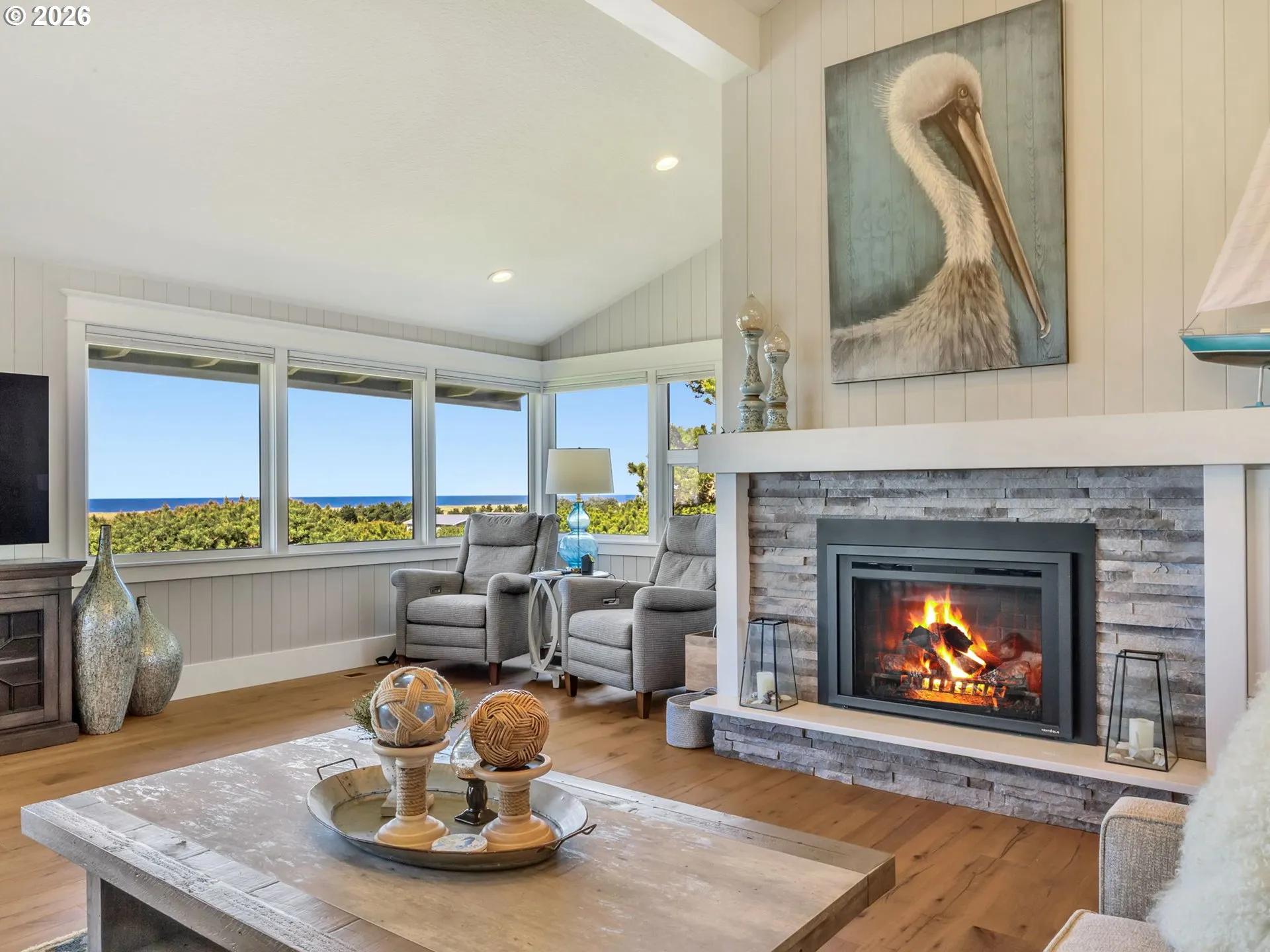 Living Room-Fireplace