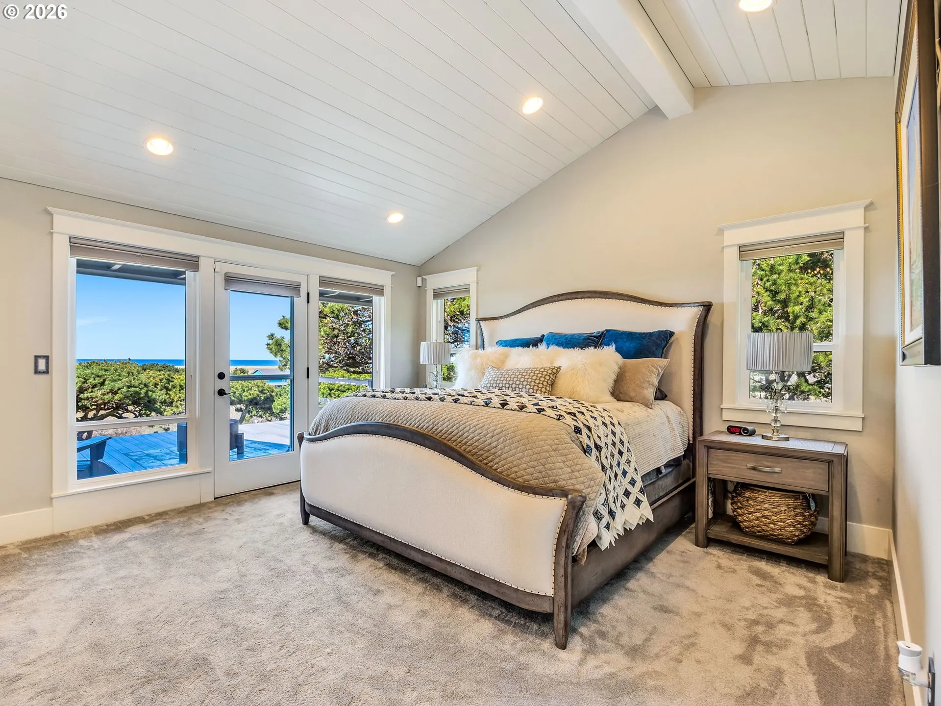 Bedroom, Owner's Suite-Vaulted Ceilings