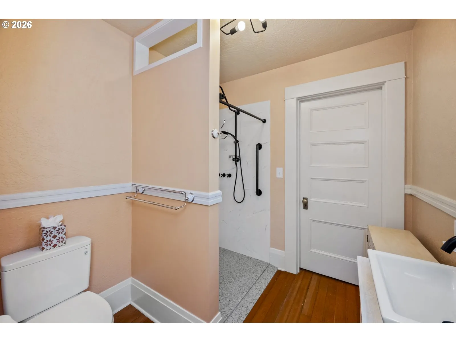 Bathroom-Walk in Shower