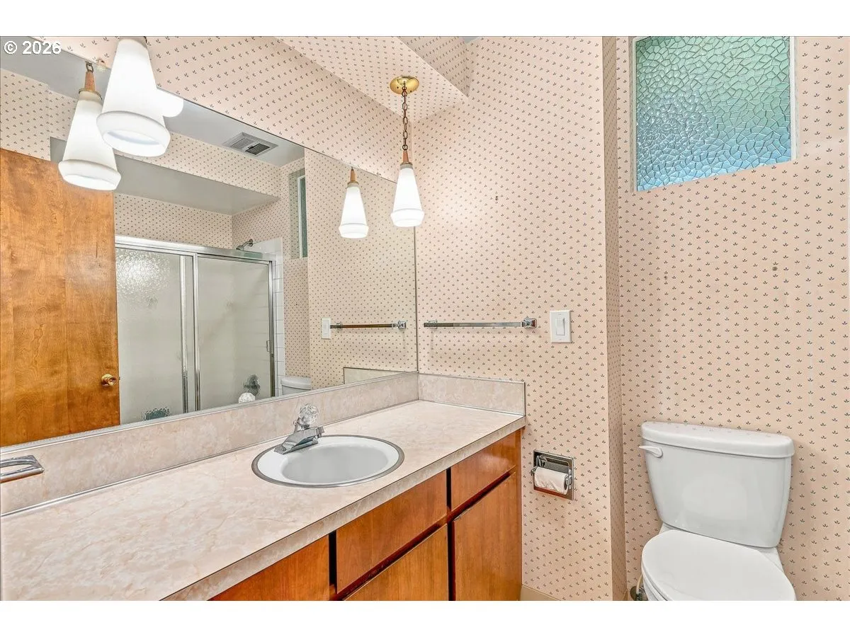 Bathroom-Hall