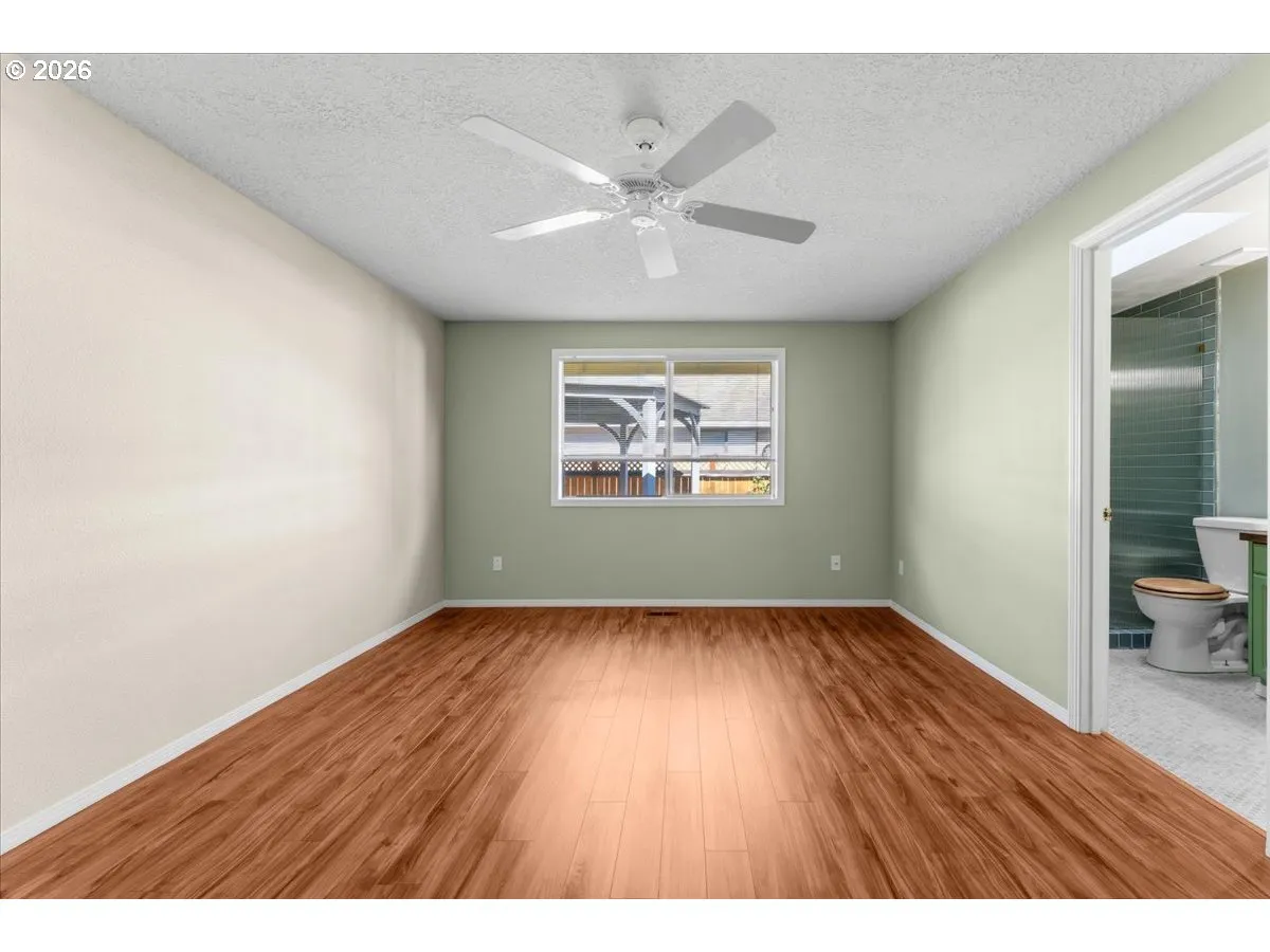 Bedroom, Primary
