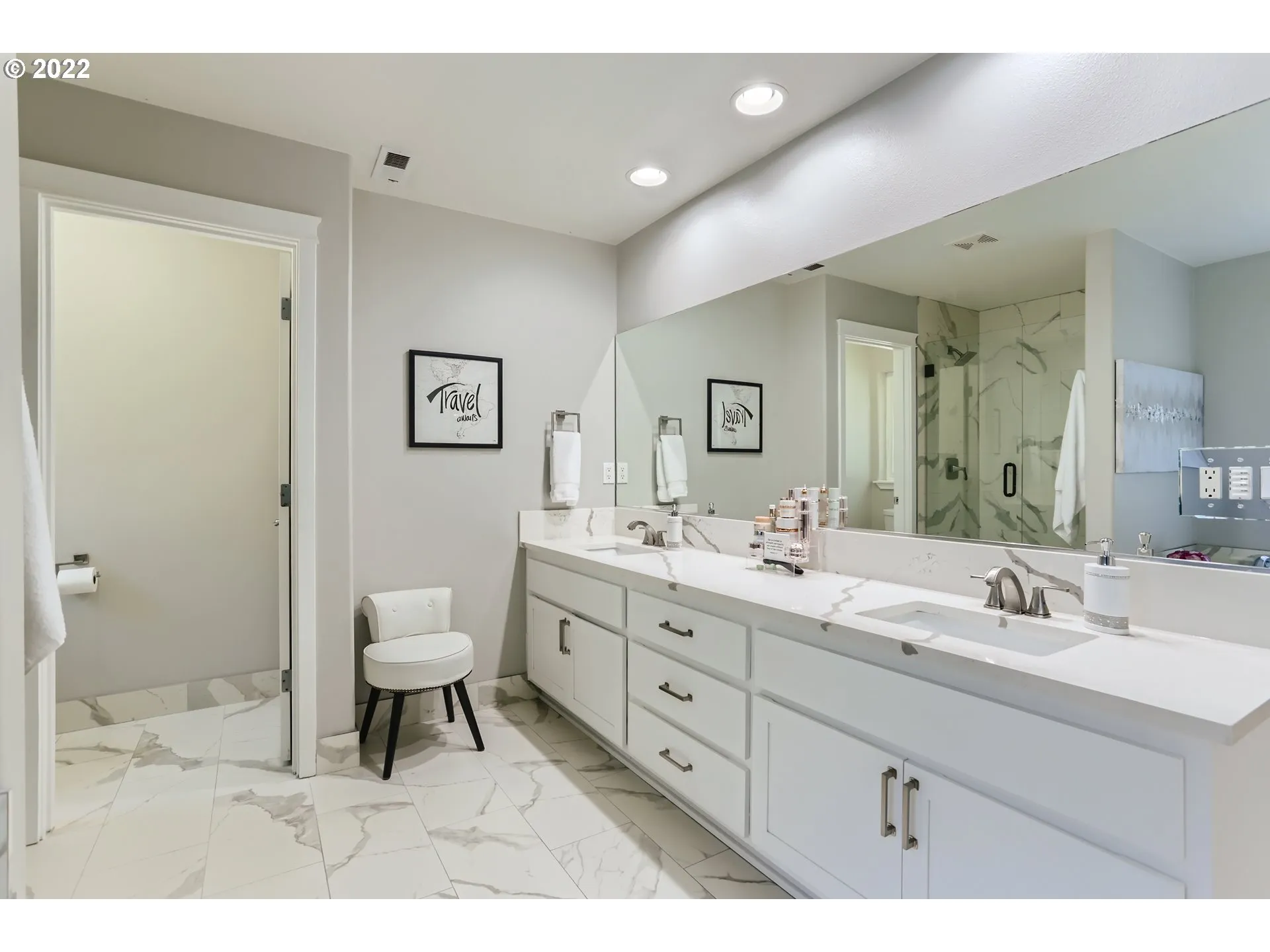 Bathroom-Double Sinks