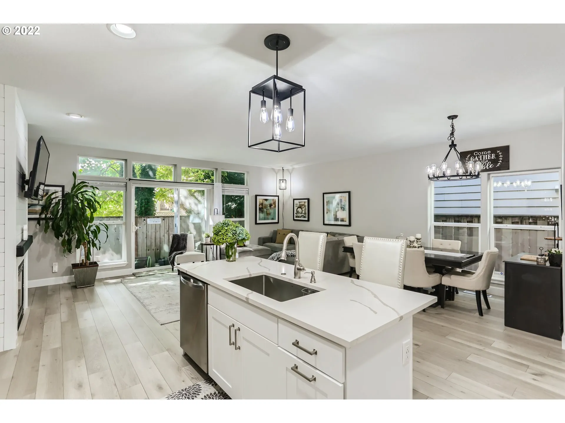 Kitchen/Living Room