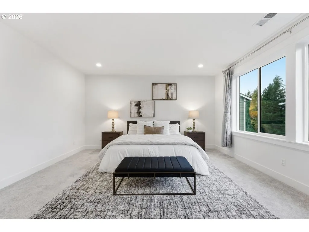 Primary Bedroom-Upper