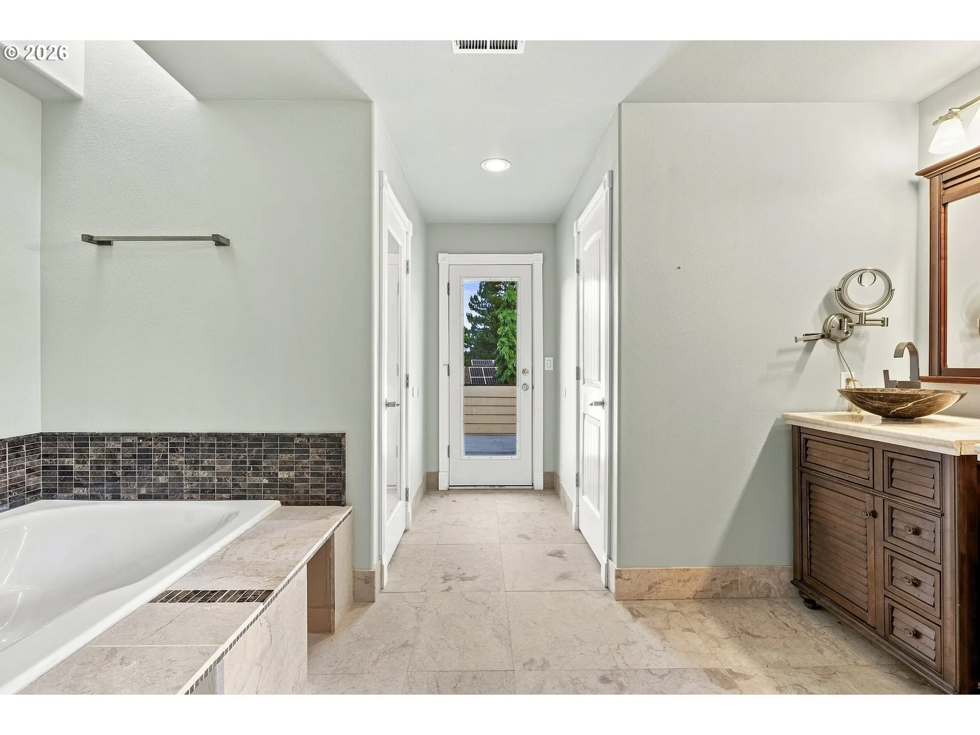 Owner's Suite Bathroom