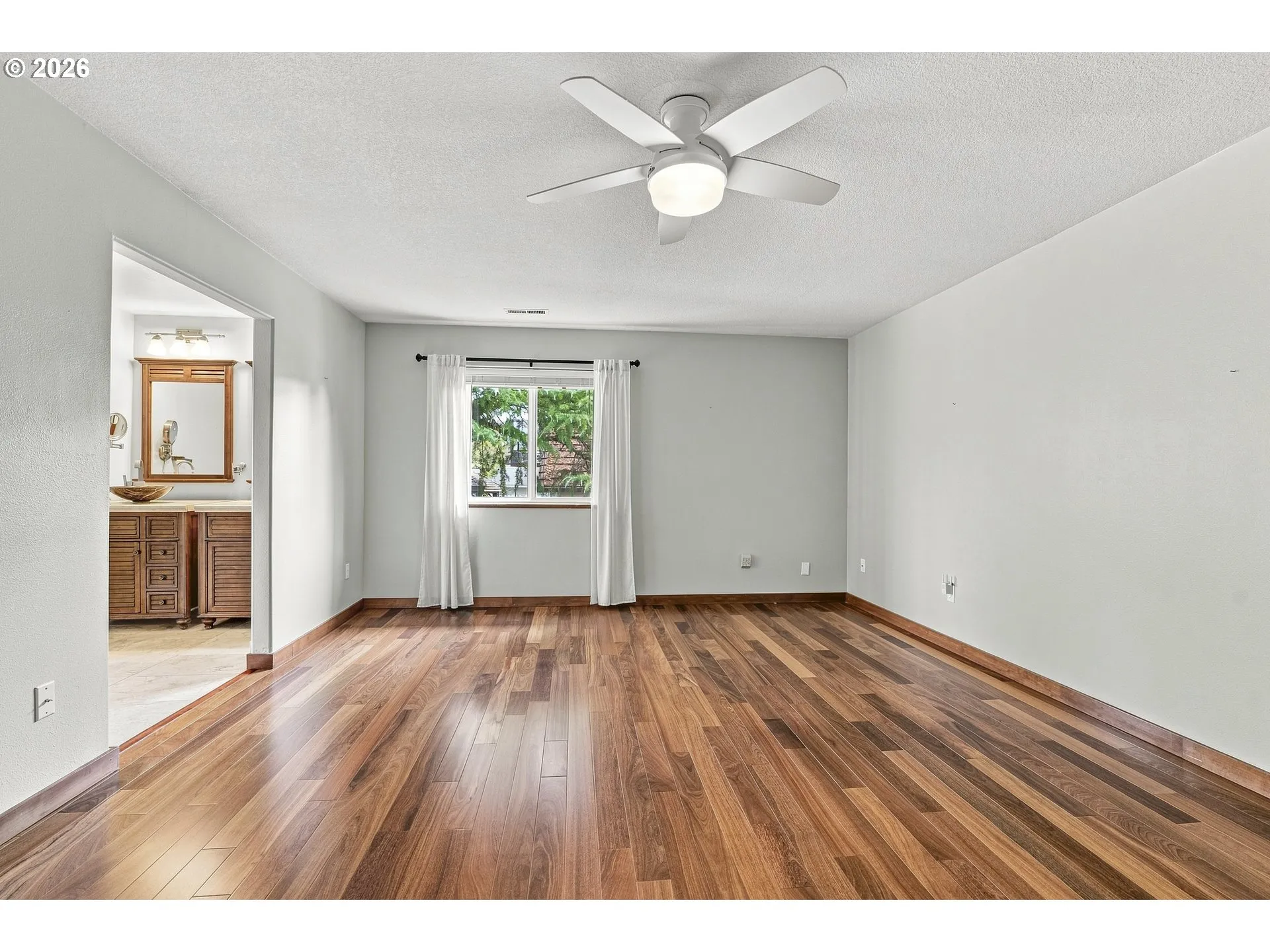 Bedroom, Owner's Suite-Ceiling Fan