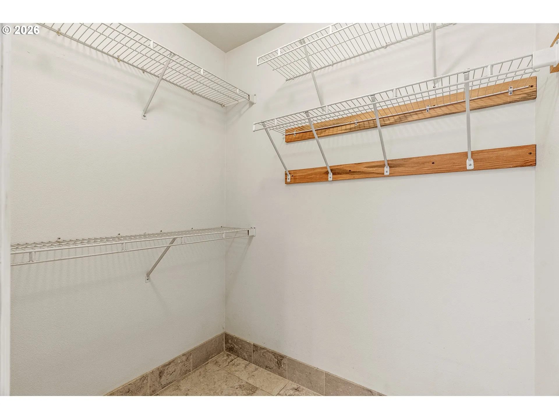 Bedroom, Owner's Suite-Walk-In Closet