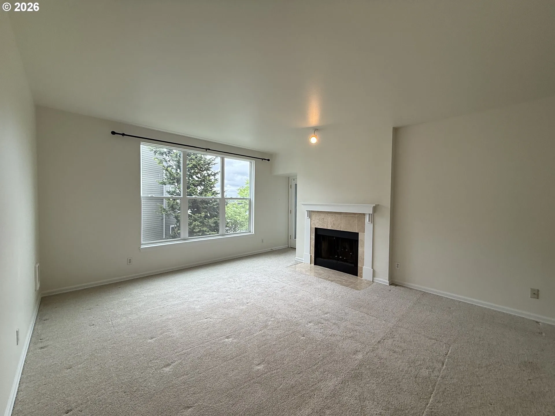 Bedroom, Primary