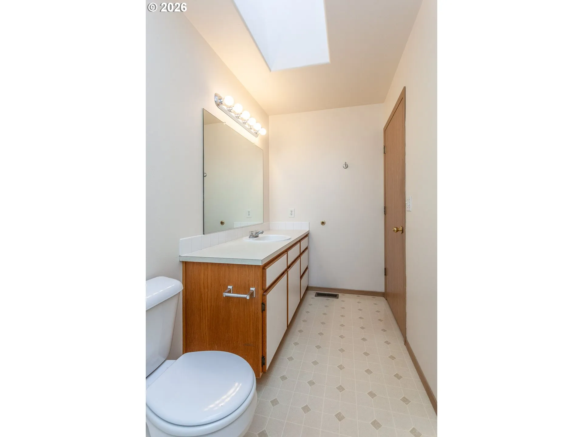 Bathroom, Attached