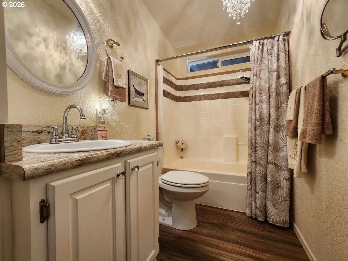 Bathroom-Hall