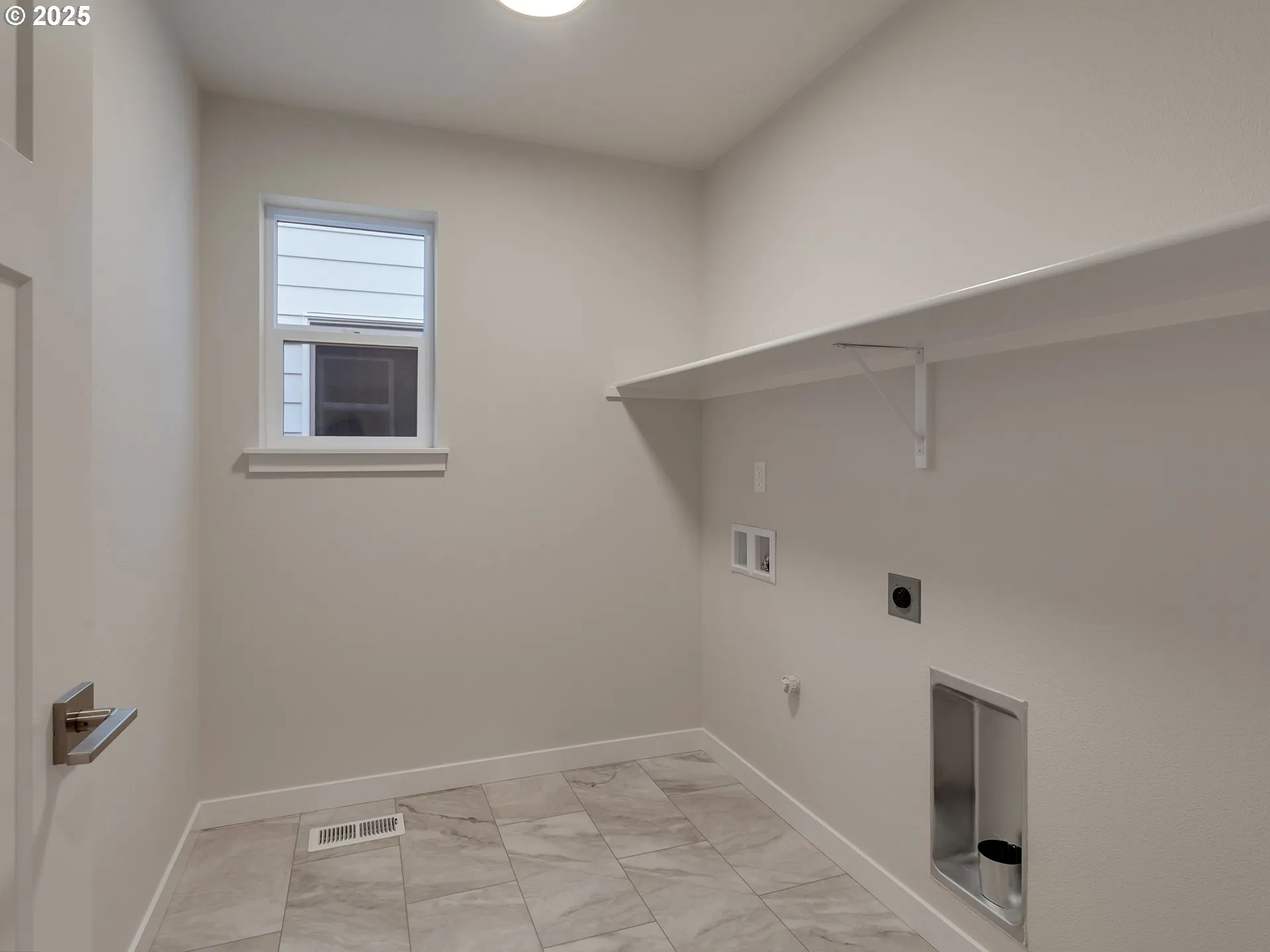 Laundry-Upper