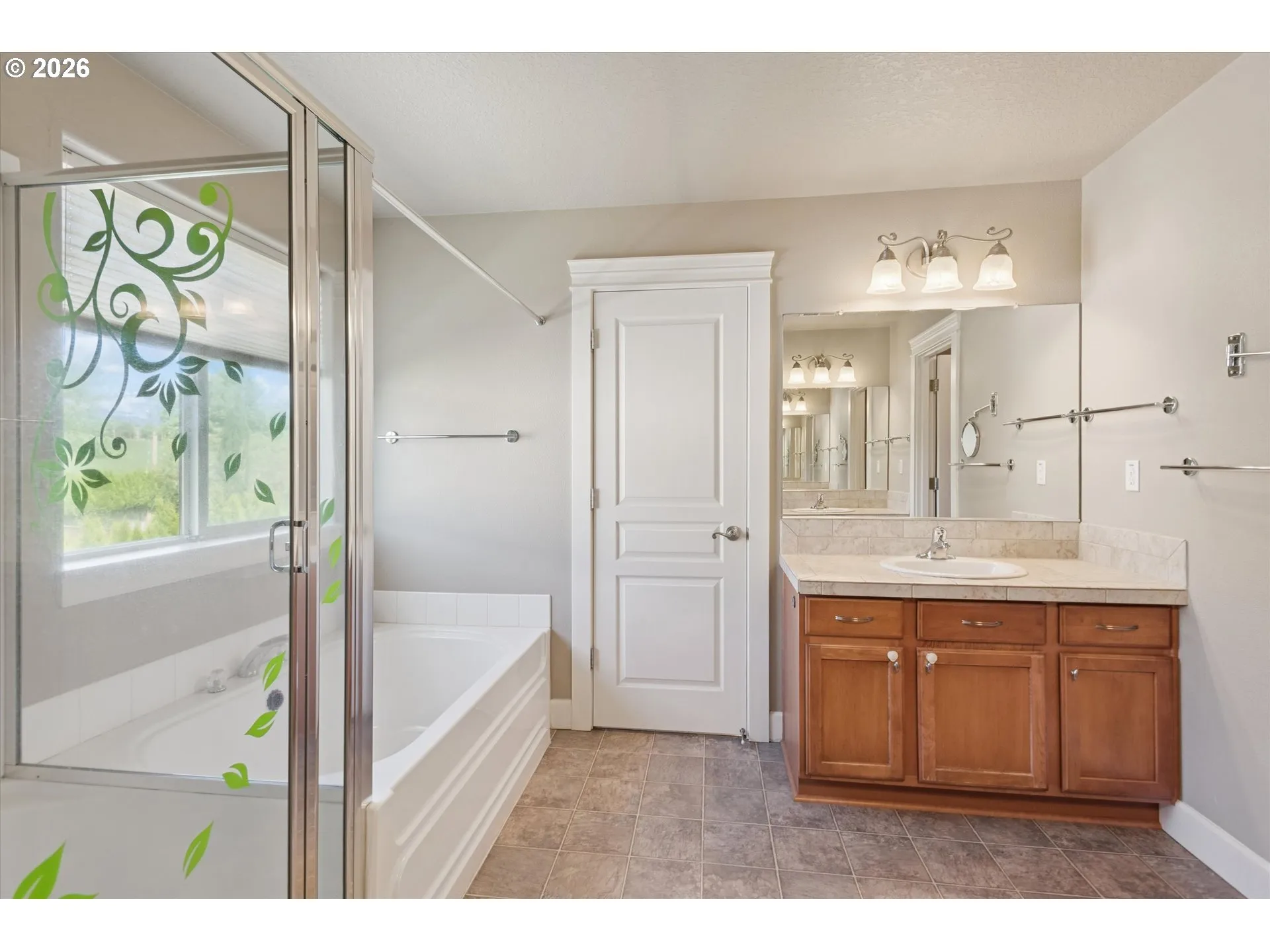 Primary Bedroom-Attached Bathroom