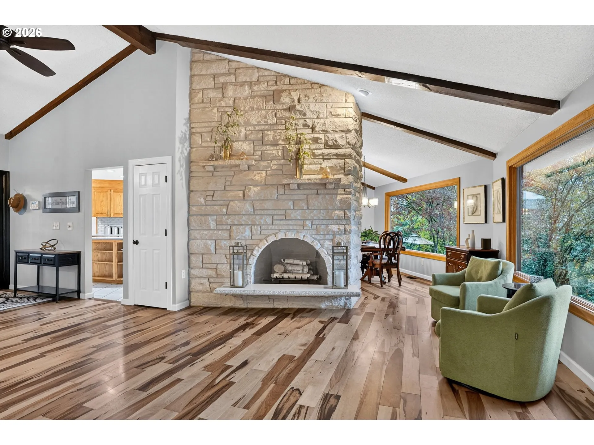 Living Room-Fireplace
