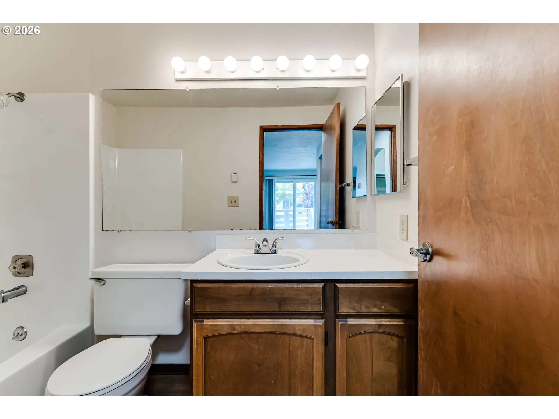 Bathroom, Attached