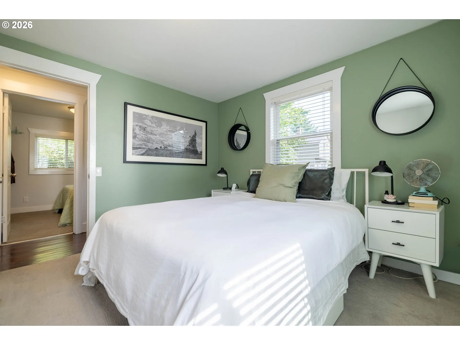 Bedroom, Primary