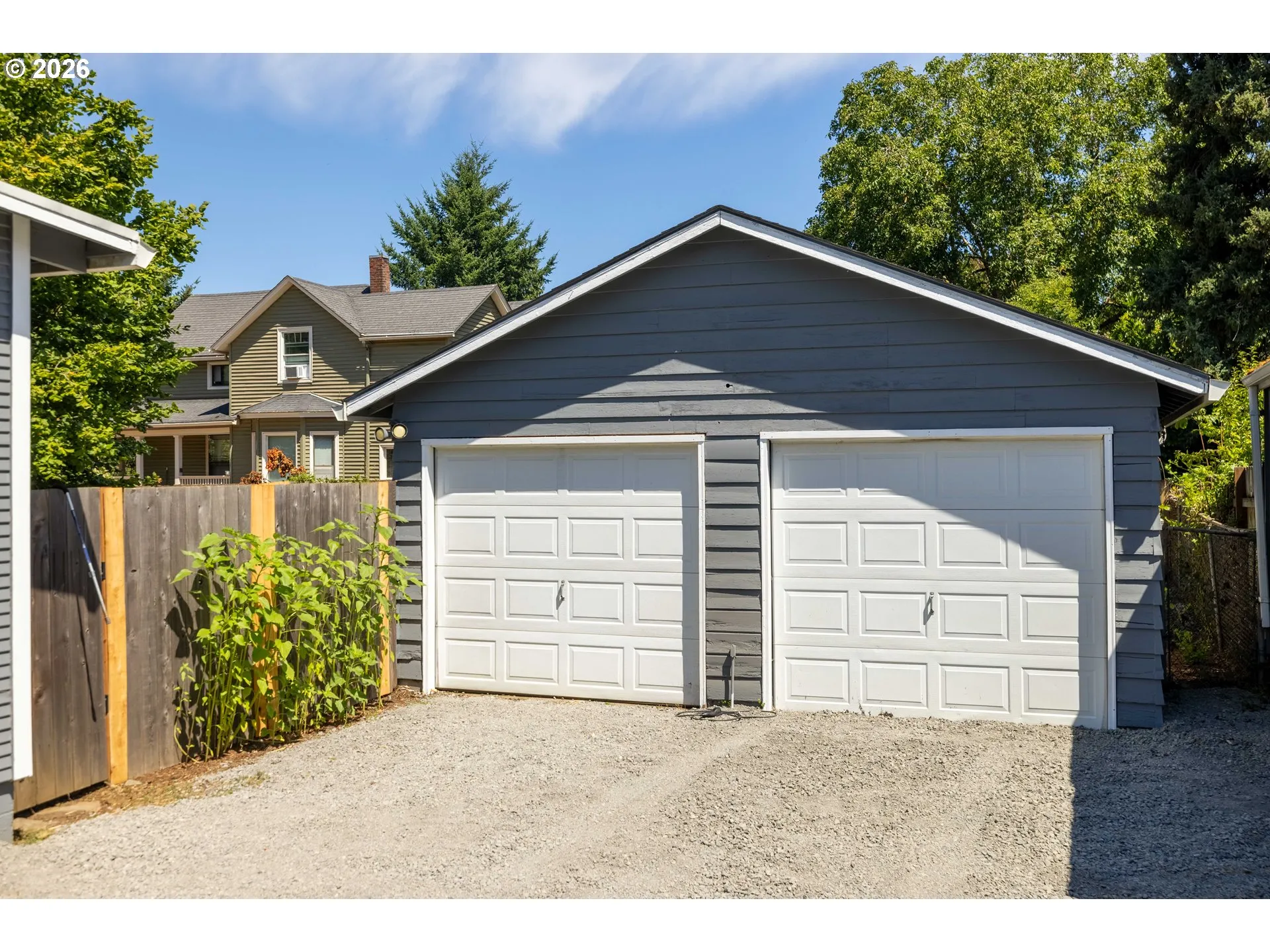 Garage