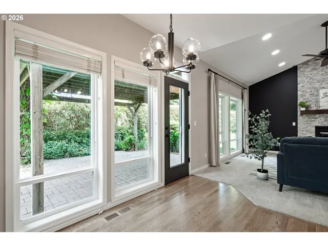 Kitchen-Eating Area