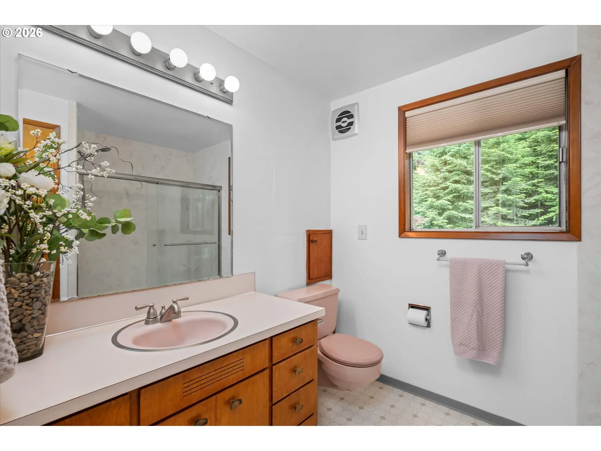 Bathroom-Upper
