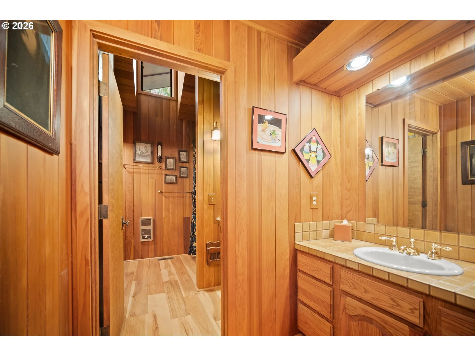 Bathroom-Lower