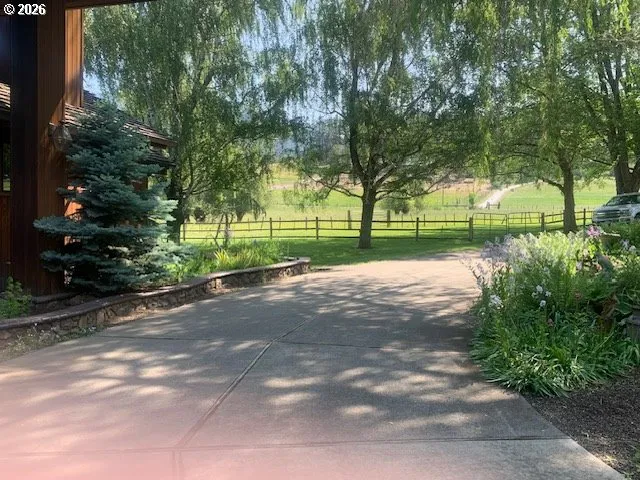 Driveway-Private