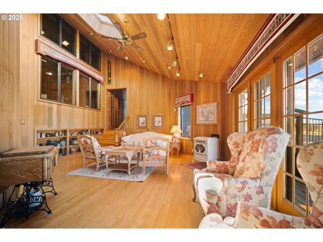 Family Room-Lower