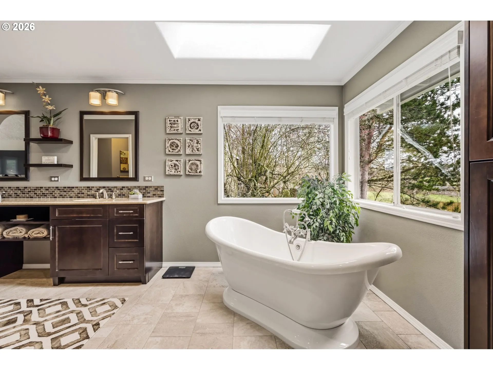 Owner's Suite Bathroom-Garden Tub