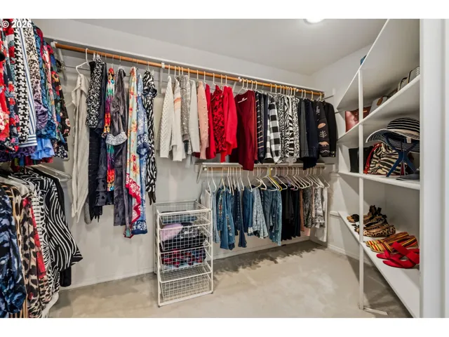 Bedroom, Primary-Walk-In Closet