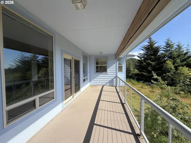Deck-Upper
