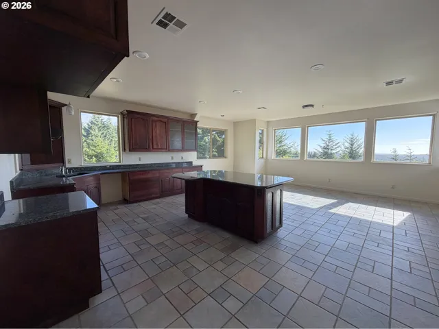 Kitchen-Island