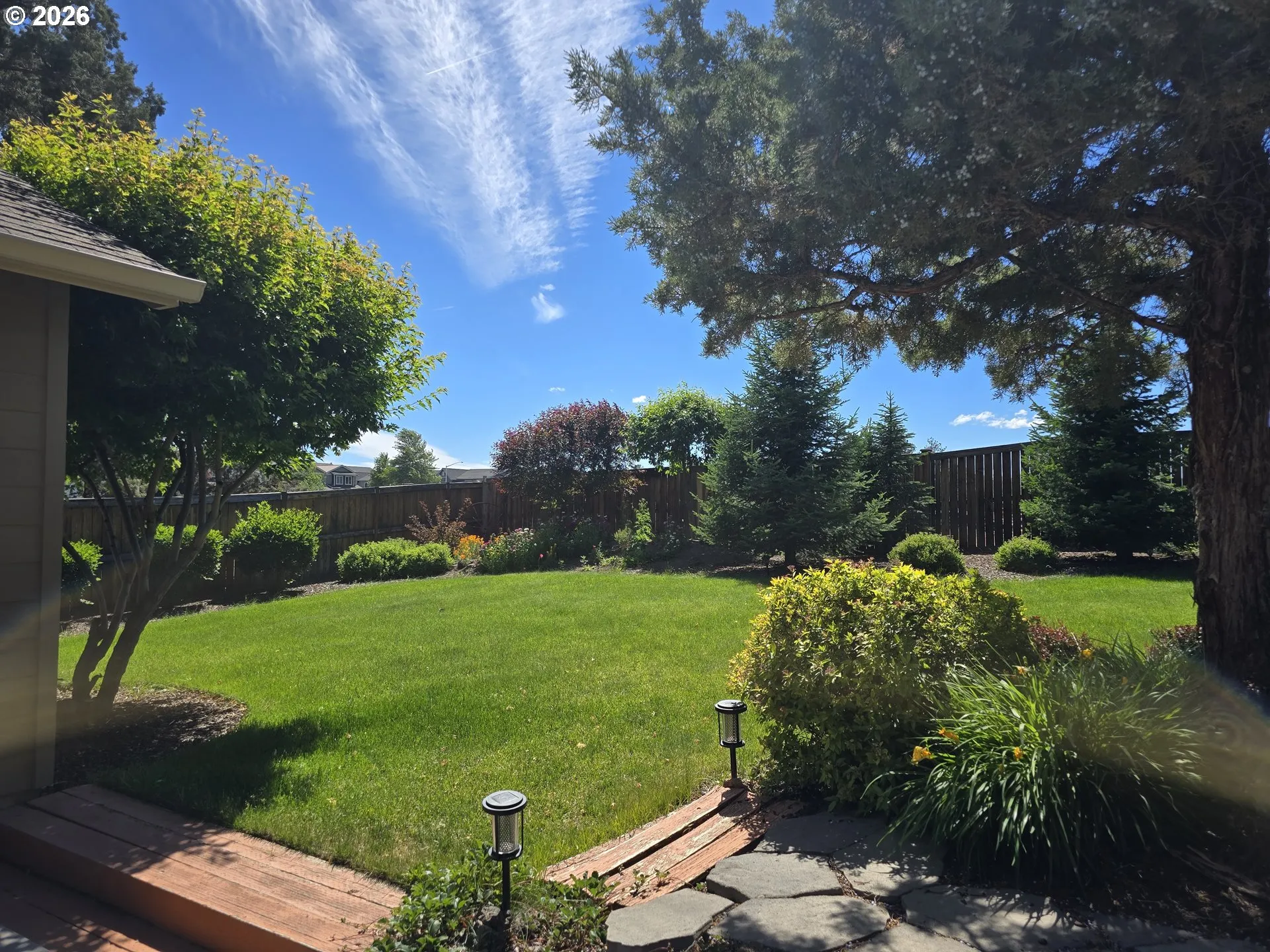 Yard-Back
