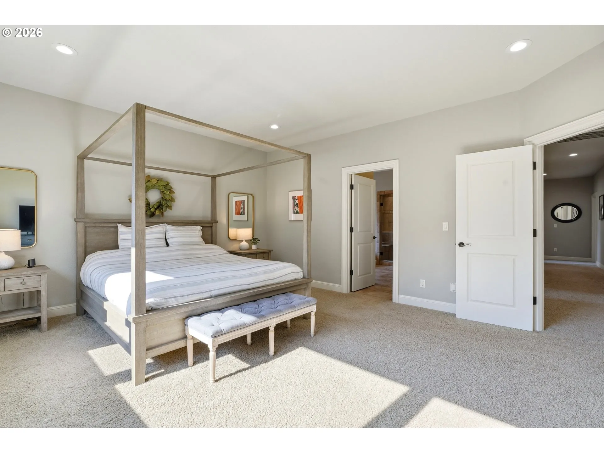 Bedroom, Primary-Upper