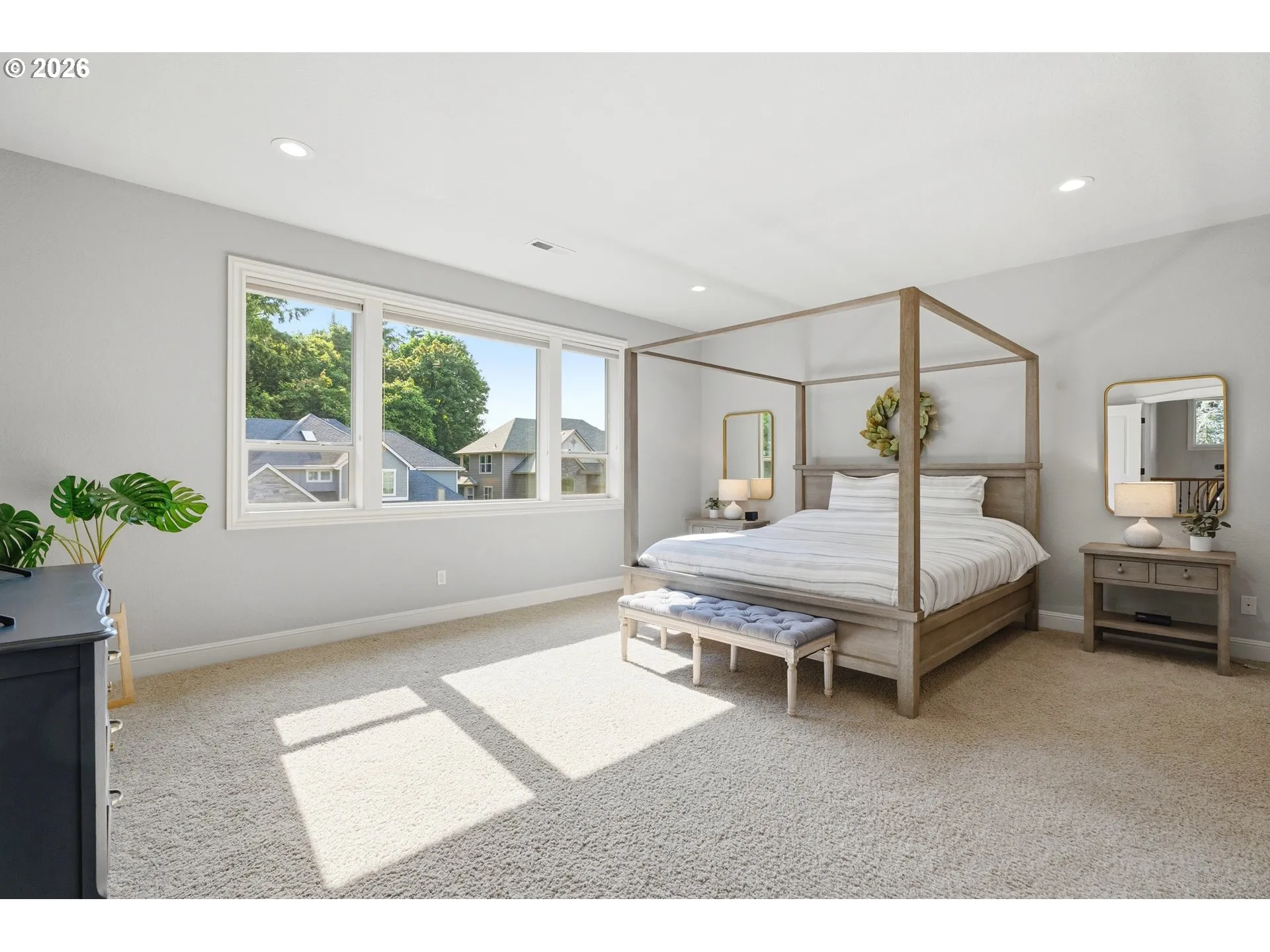 Bedroom, Primary-Upper