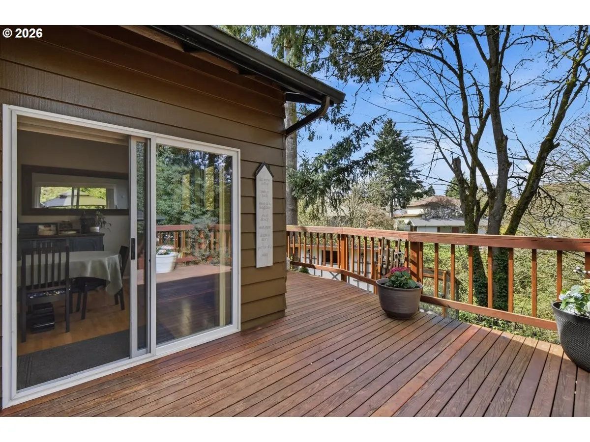 Deck-Main