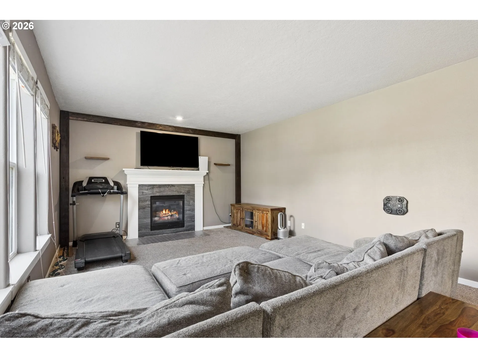 Living Room-Fireplace
