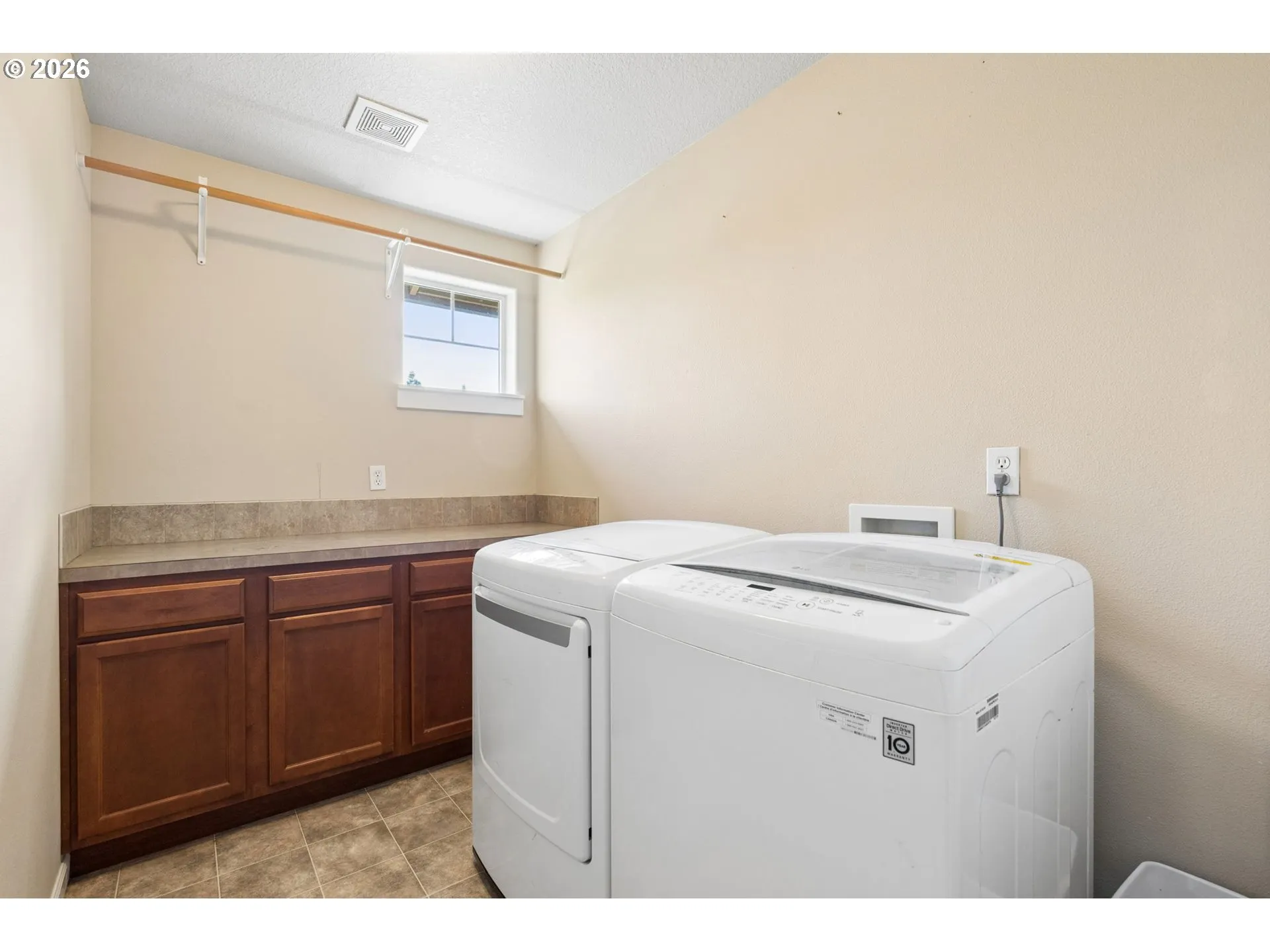 Laundry-Upper