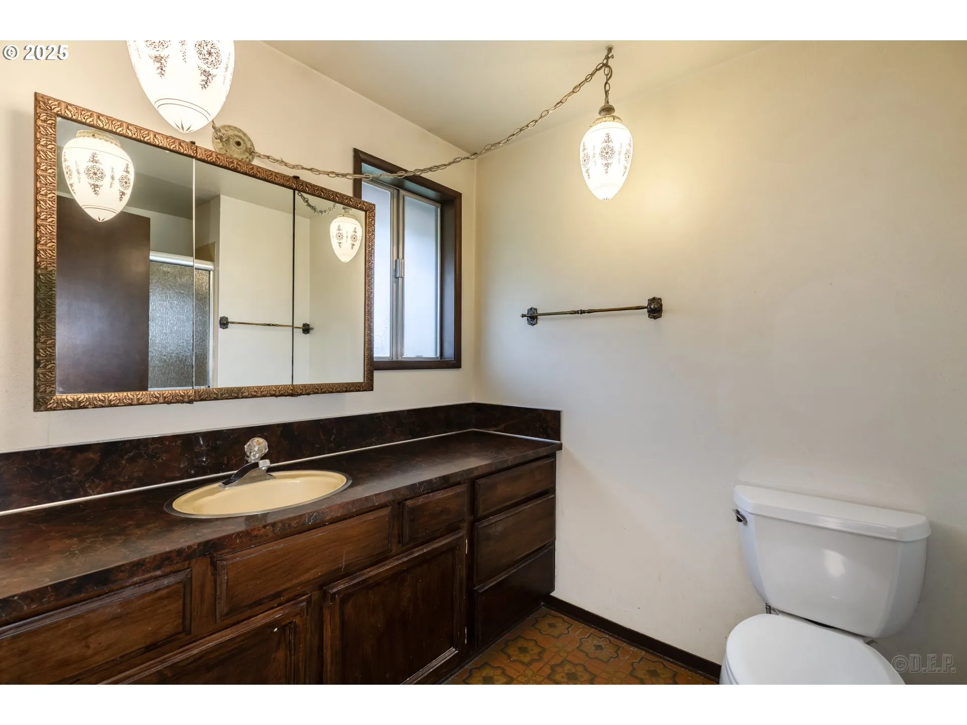 Bathroom, Attached