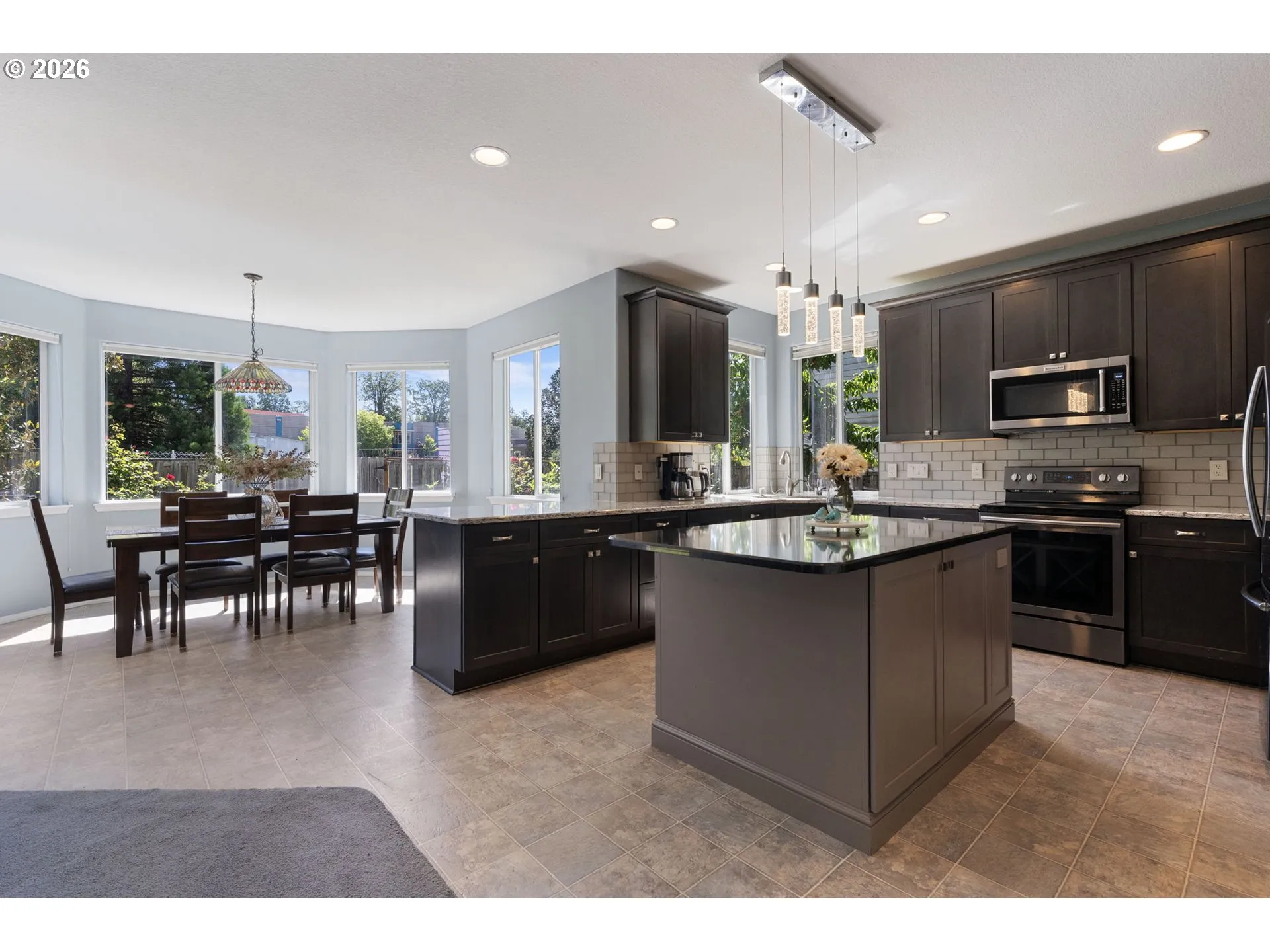 Kitchen-Eating Area
