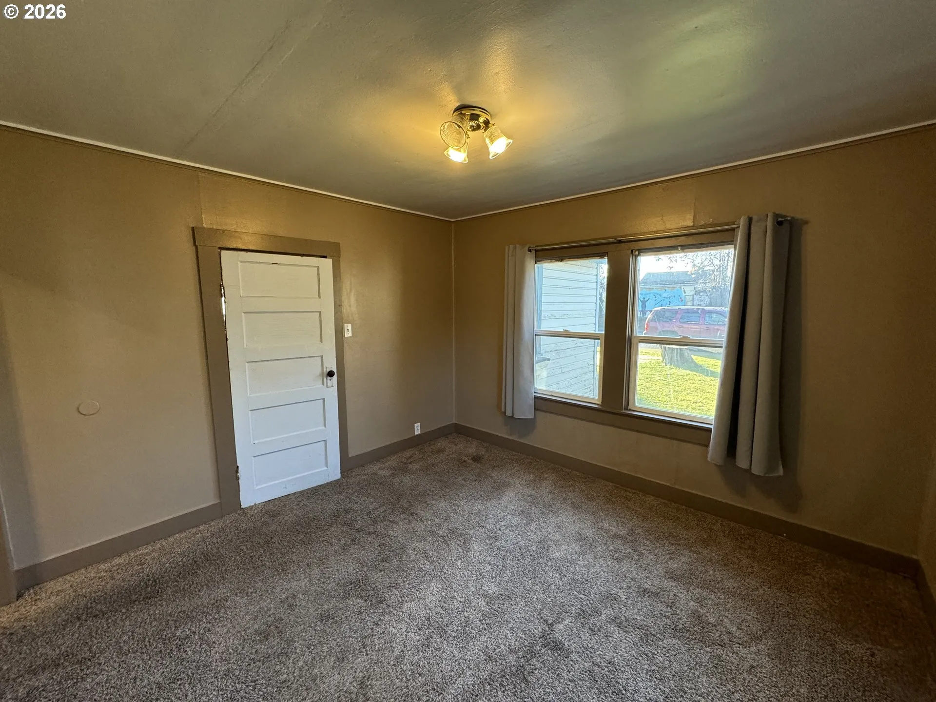 Bedroom, Primary