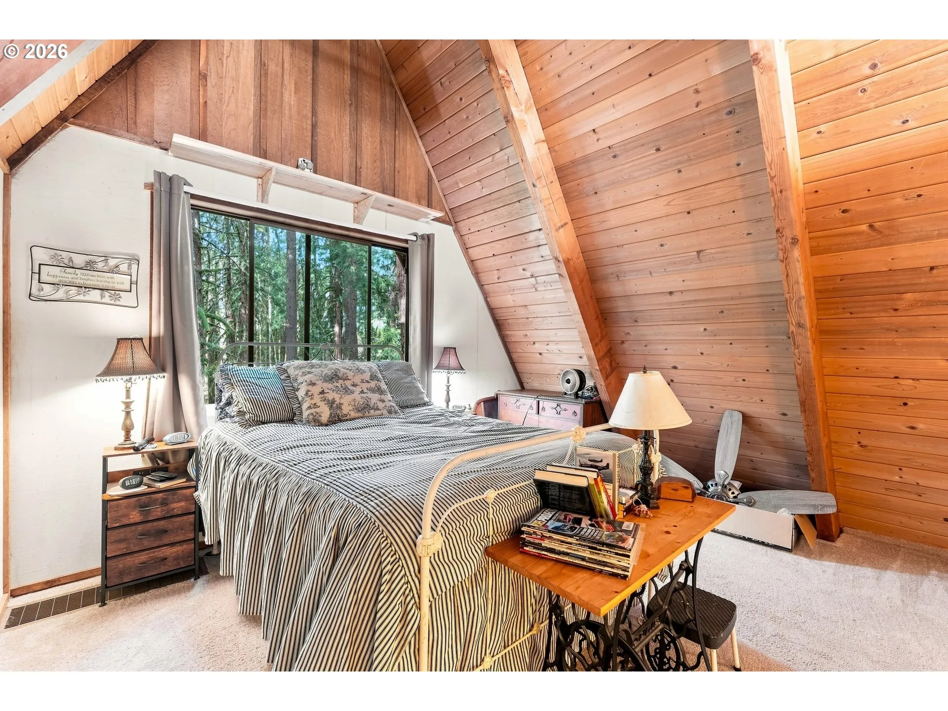 Bedroom-Upper