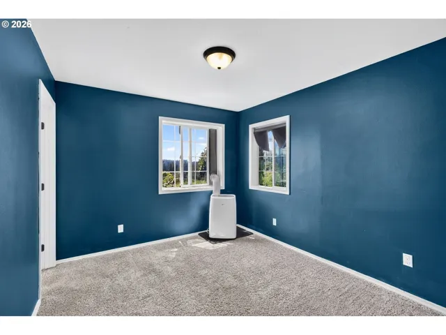 Primary Bedroom-Main