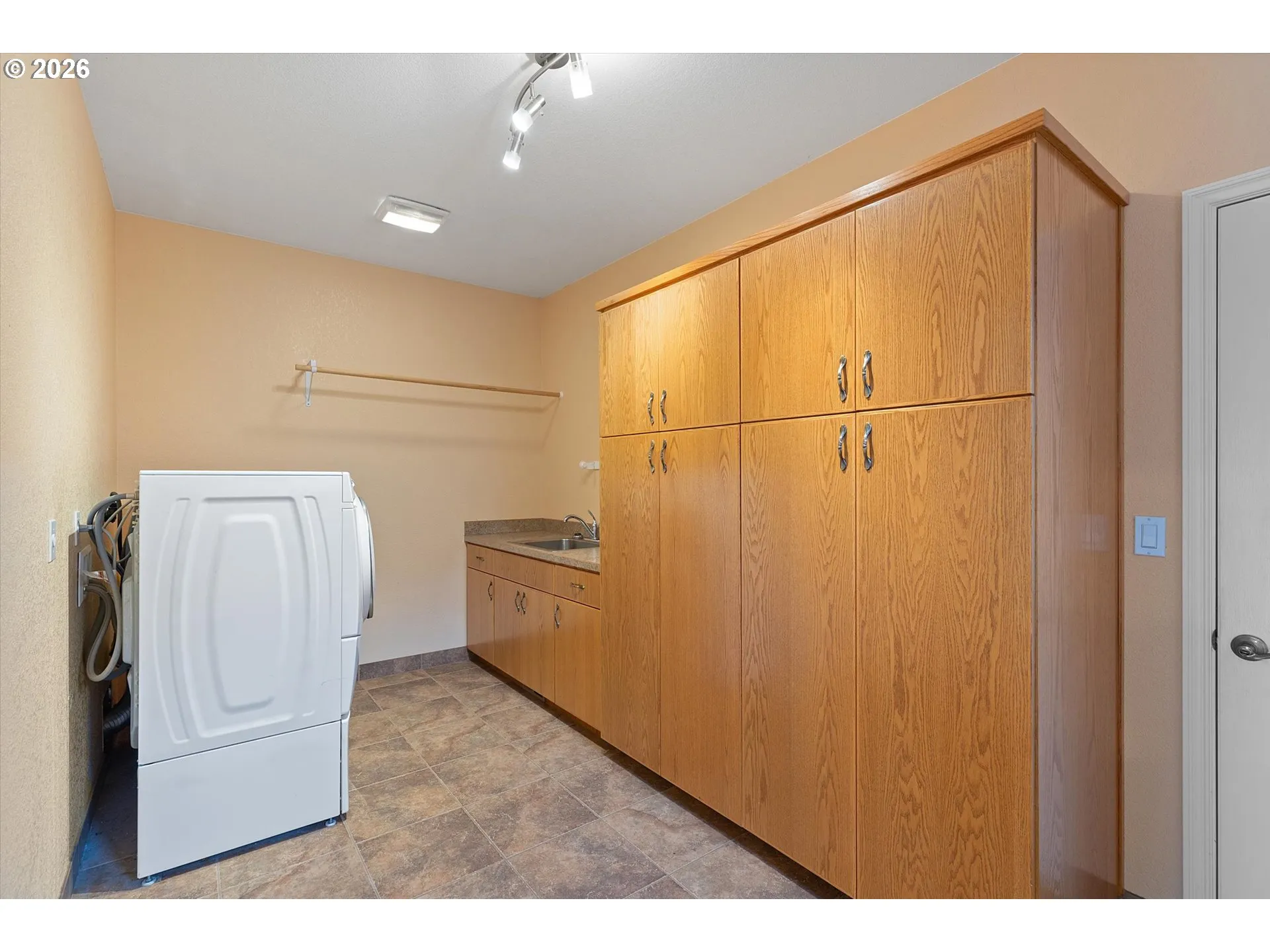 Laundry-Main