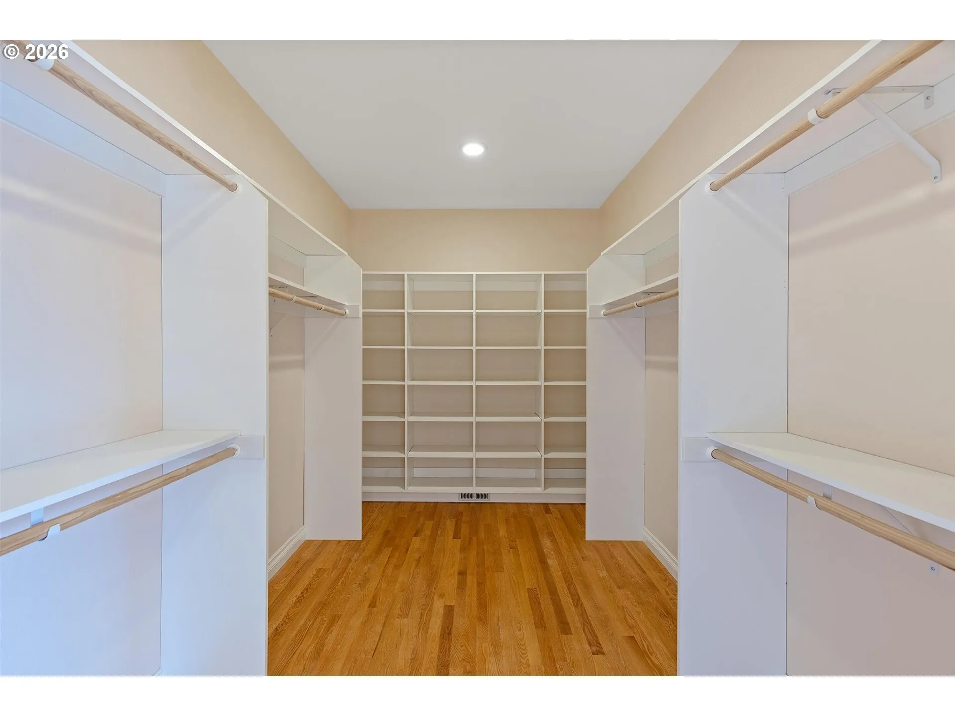 Bedroom-Walk-In Closet