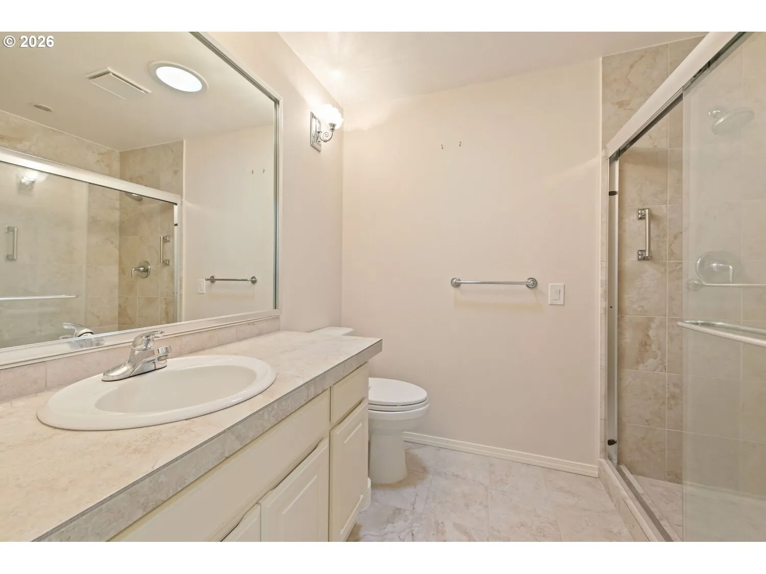Bathroom-Walk in Shower