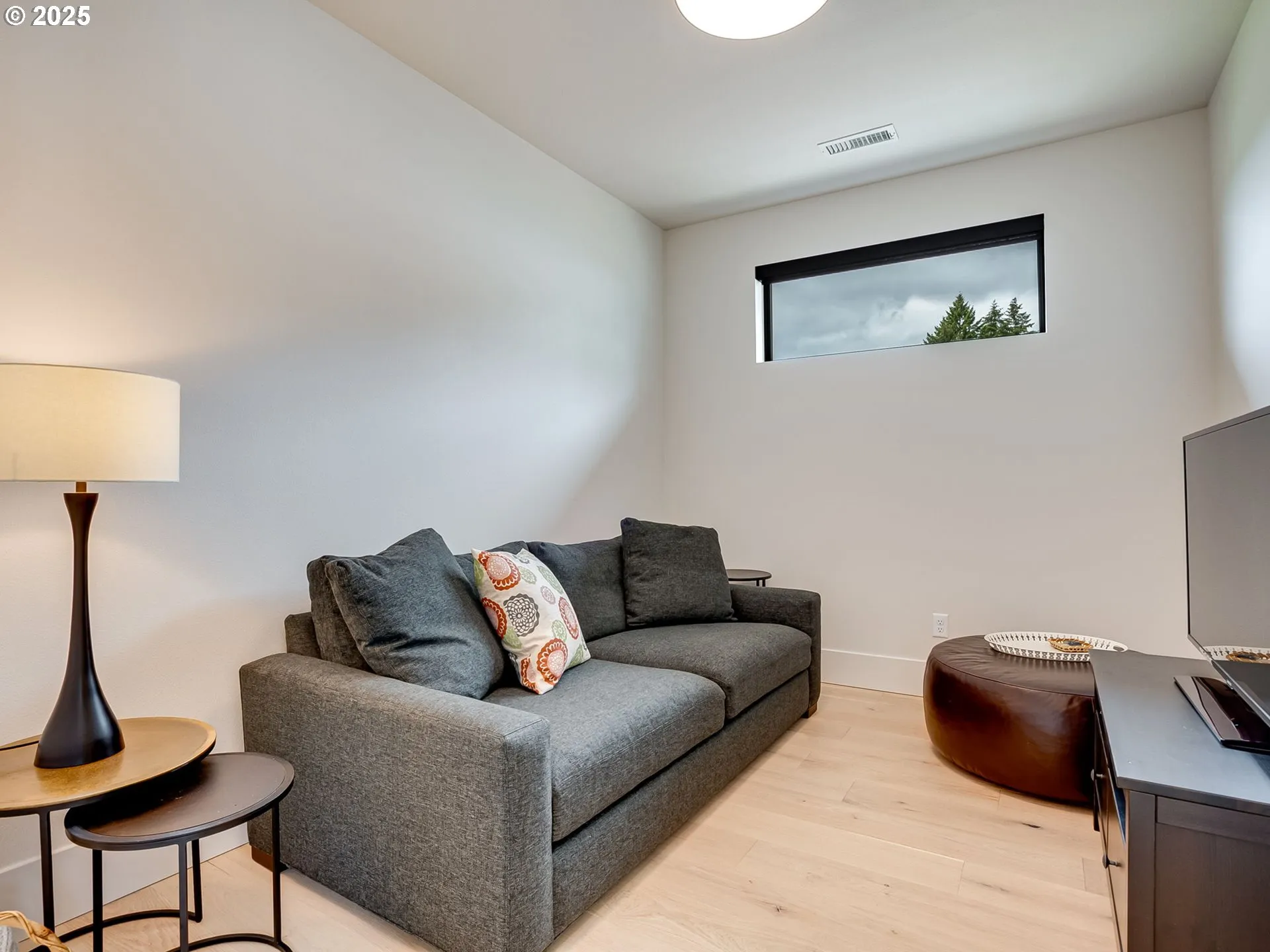 Den/Office-Upper