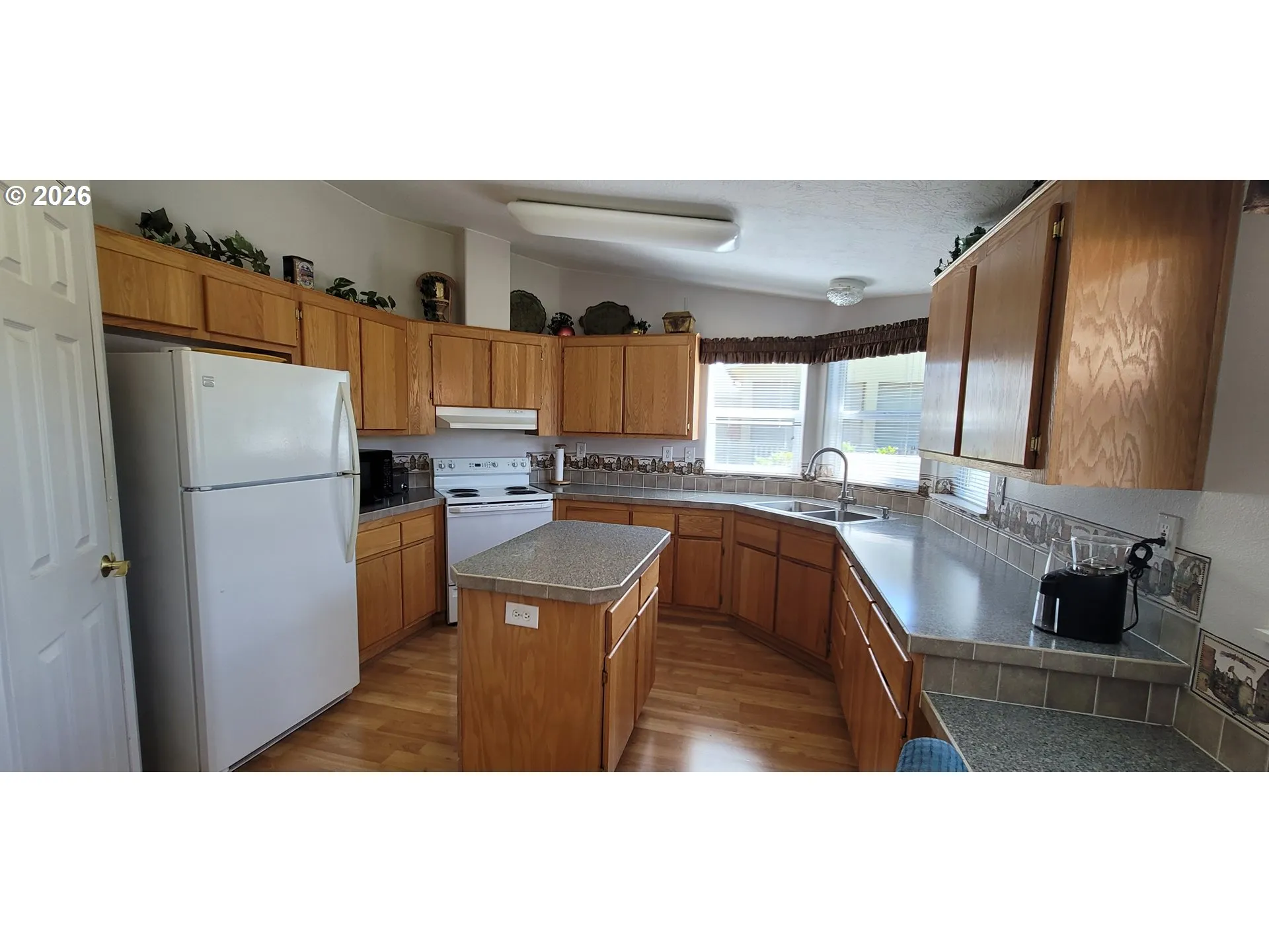 Kitchen-Island