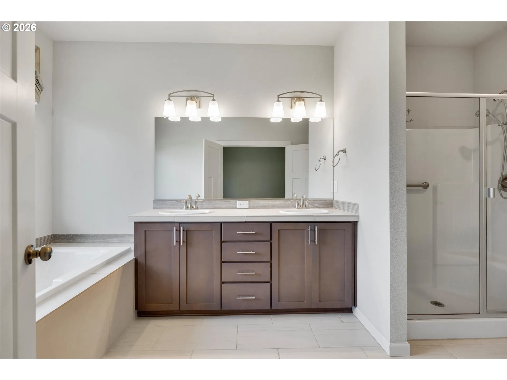 Bathroom, Attached-Double Sinks