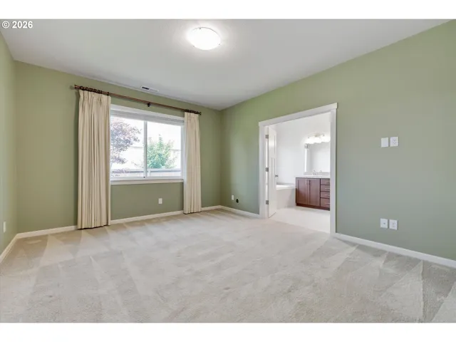 Bedroom, Primary