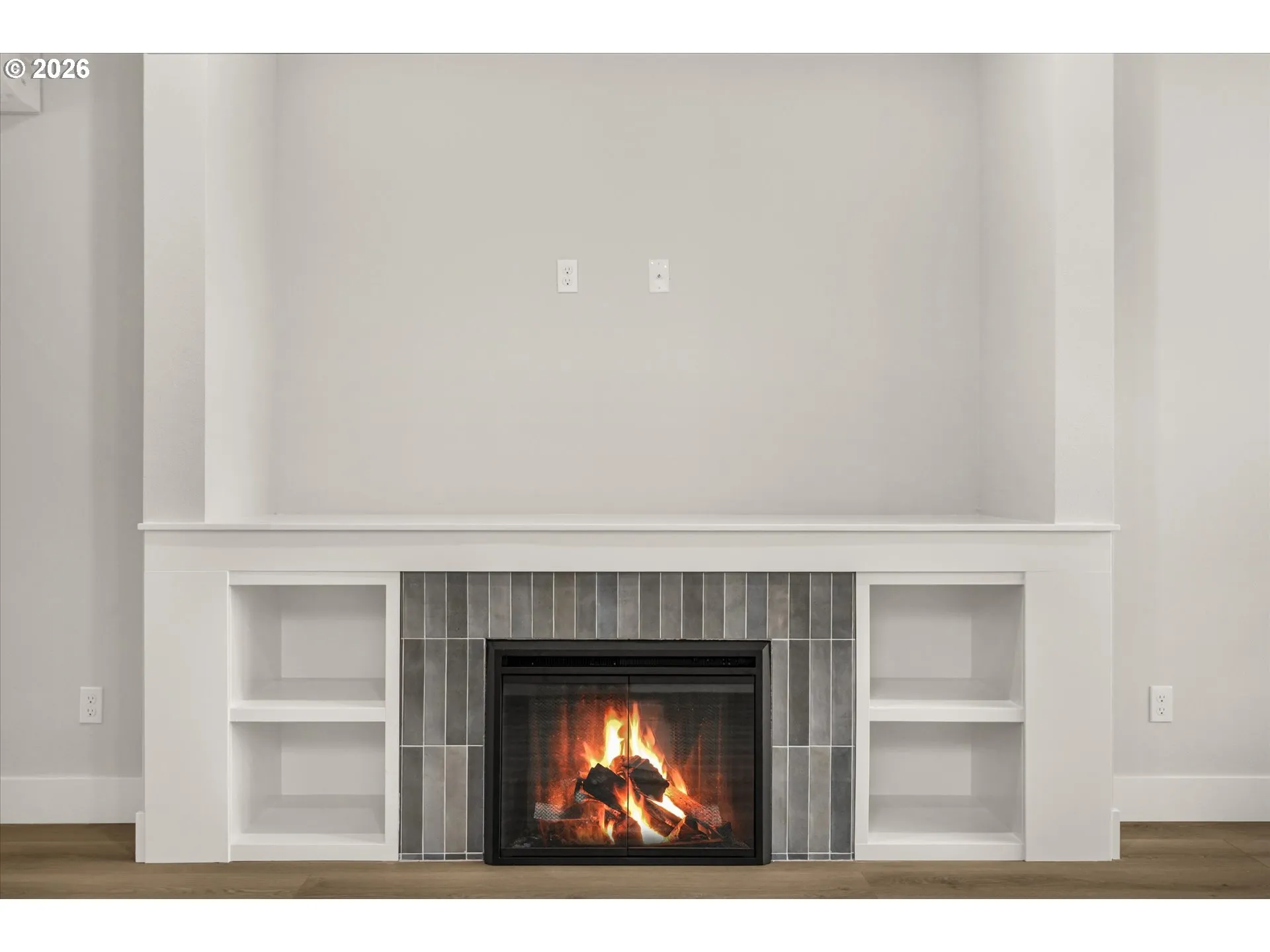 Living Room-Fireplace