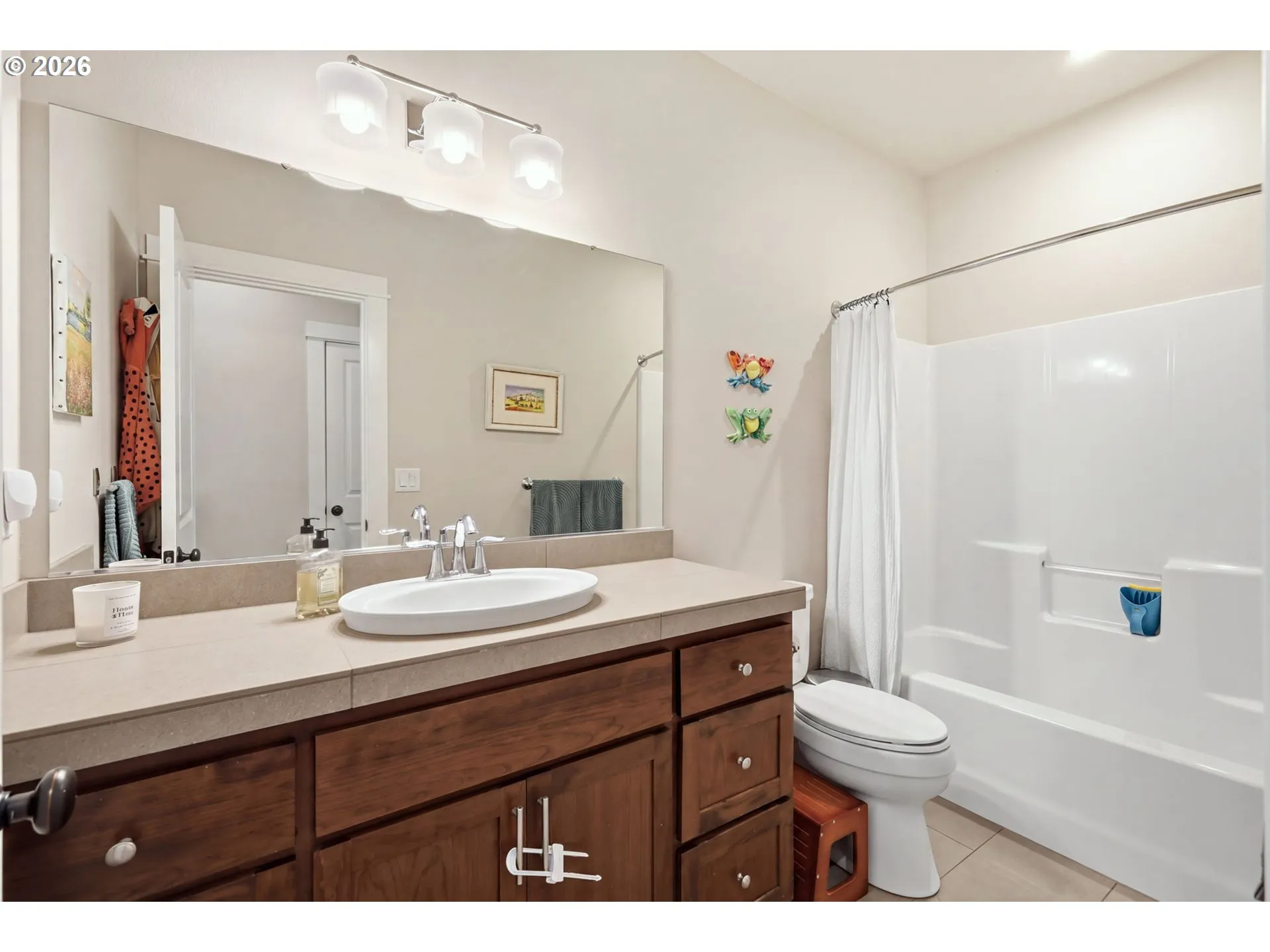 Bathroom-Hall