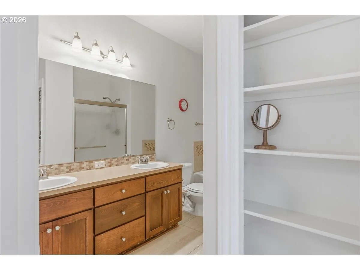 Primary Bedroom-Attached Bathroom